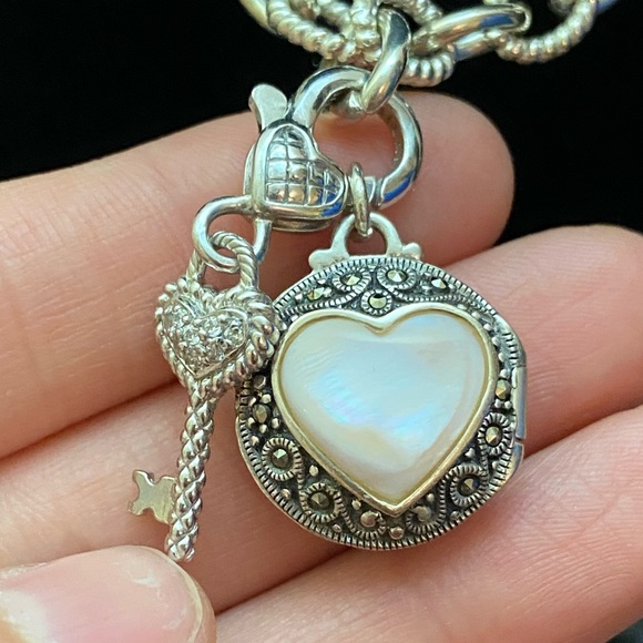 Judith Ripka Locket necklace. - Picture 2 of 7